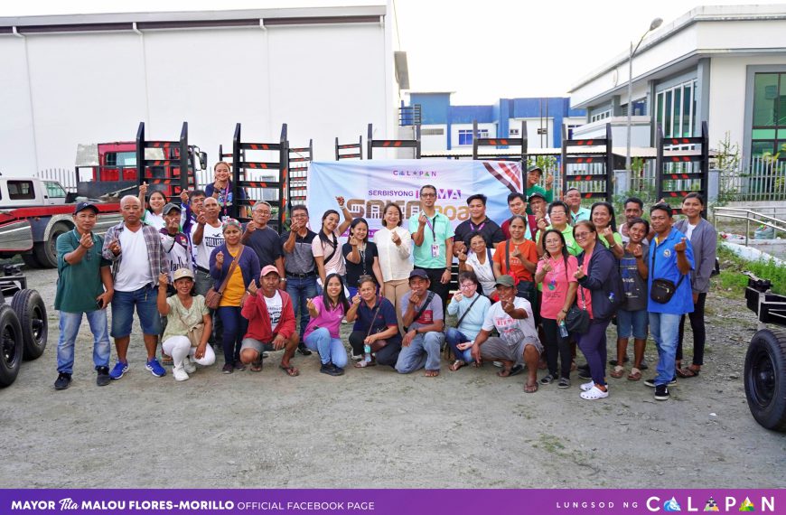 TRAILERS, IPINAGKALOOBAN SA PITONG FARMERS ASSOCIATION