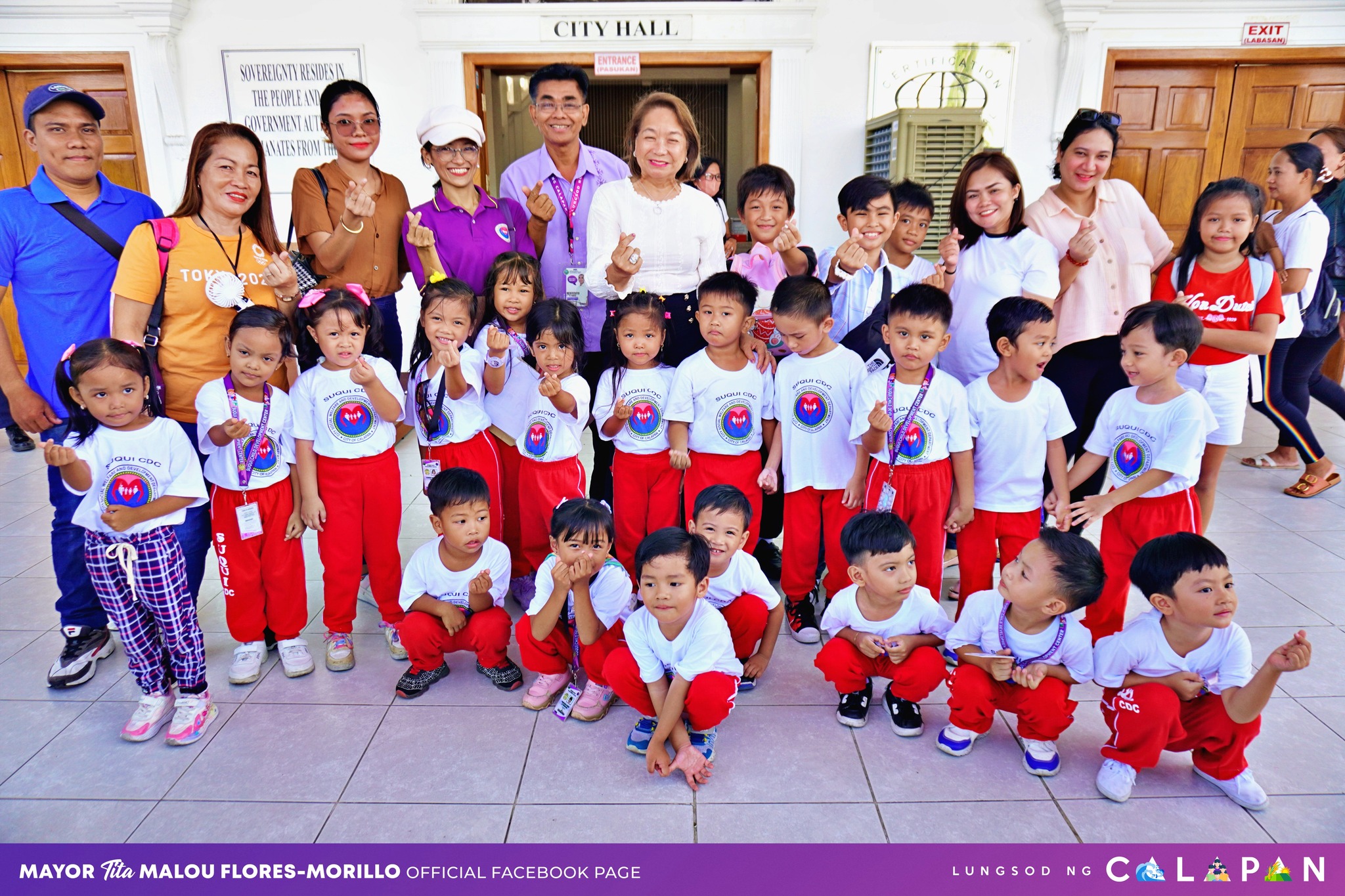 Ang pagbisita ng mga mag-aaral mula sa Barangay Suqui Child Development Center sa City Hall ng Calapan
