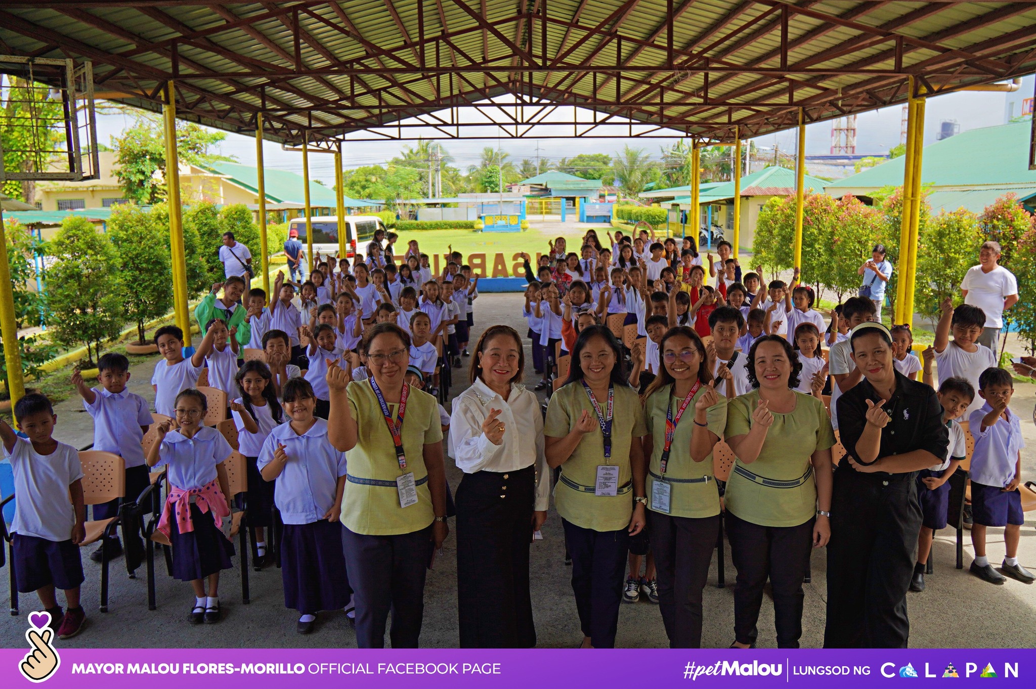 100 ARMCHAIRS PARA SA STA. ISABEL ELEMENTARY SCHOOL!